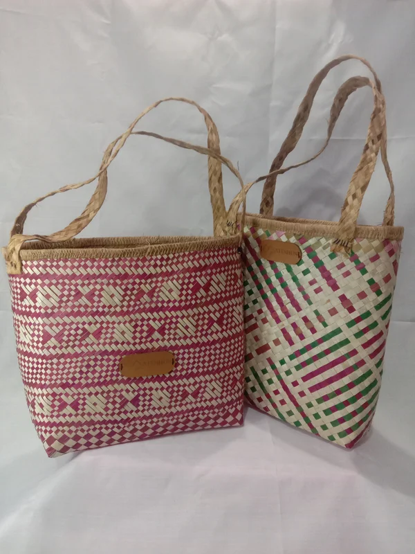 Handwoven Tote Bag (Red Pattern)